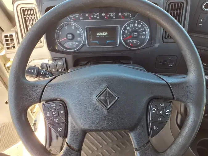 2019 NAVISTAR INTERNATIONAL RH613 DAYCAB S/A