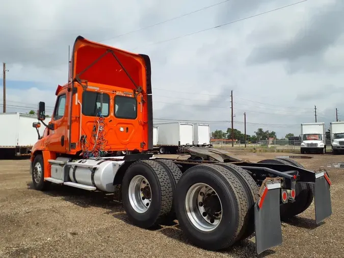 2018 FREIGHTLINER CASCADIA 125