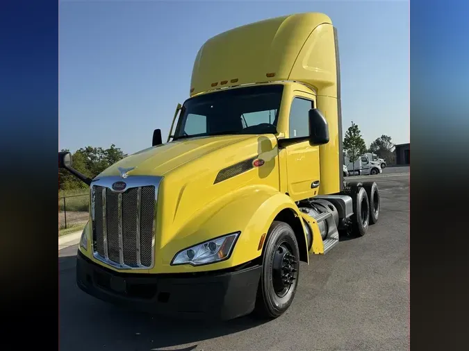 2023 PETERBILT 579