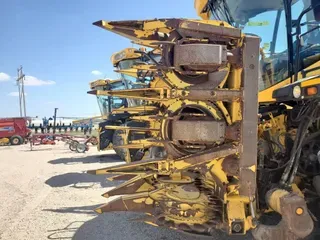 2009 NEW HOLLAND 440FI