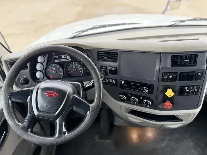 2021 Peterbilt 579c553249a3ab8d8be742be5db5ac1abe5