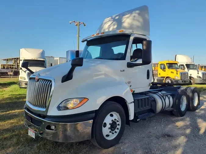 2019 NAVISTAR INTERNATIONAL LT625 DAYCAB T/A