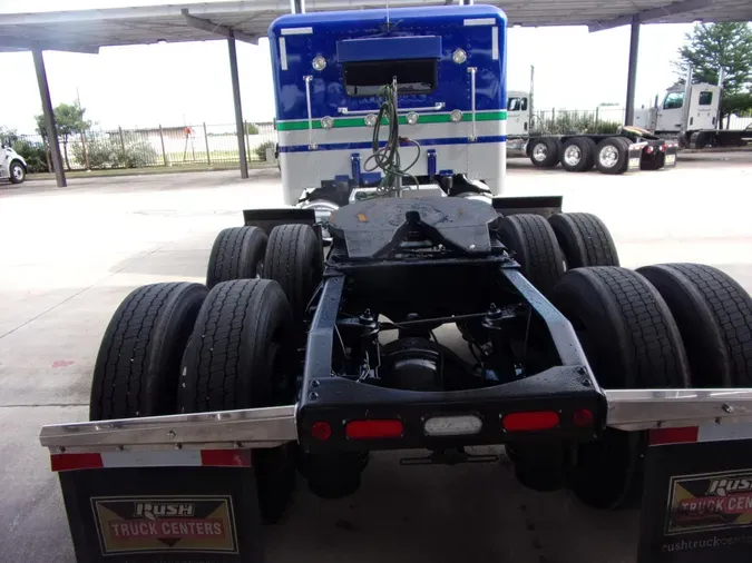 2023 Peterbilt 389