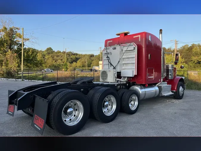 2016 Peterbilt 389