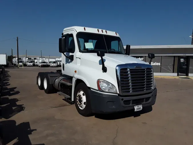 2018 FREIGHTLINER/MERCEDES CASCADIA 125