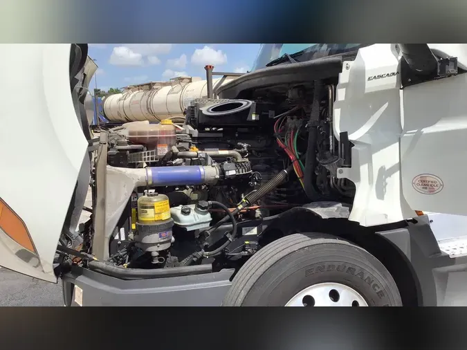 2021 Freightliner Cascadia