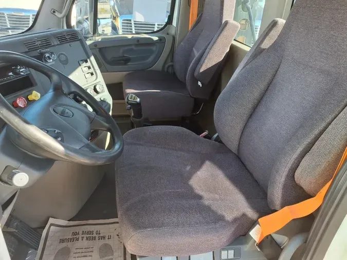 2020 FREIGHTLINER/MERCEDES CASCADIA 125