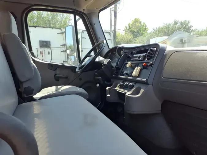 2019 FREIGHTLINER/MERCEDES M2 106