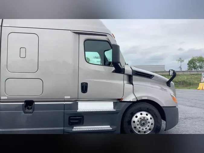2022 Freightliner Cascadia 126c564efb09ab7d1425afe5cf9c62b4a2f