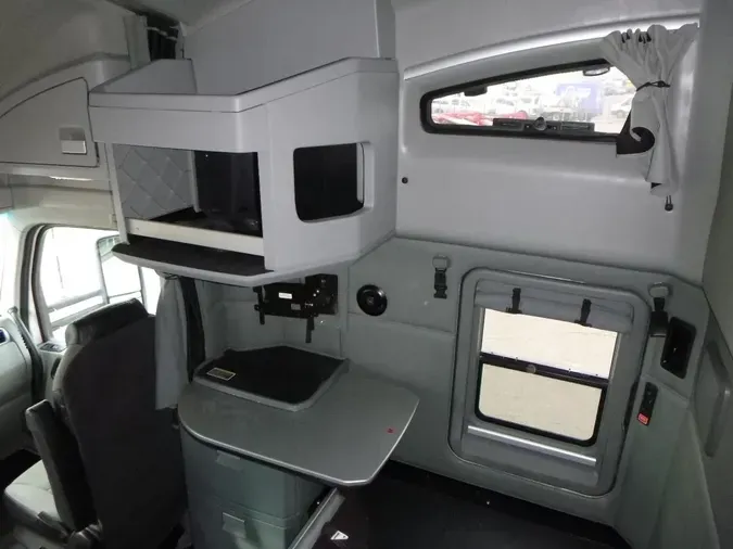 2021 Kenworth T680c565748d50231dc80a97c2ed5e9ee153