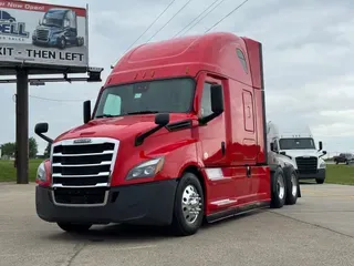 2022 FREIGHTLINER Cascadia 126