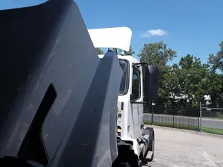 2016 VOLVO VNL42TRACTOR