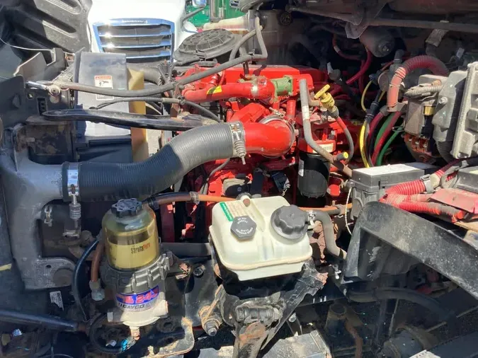 2017 FREIGHTLINER M2 106