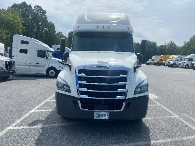 2020 Freightliner T12664ST