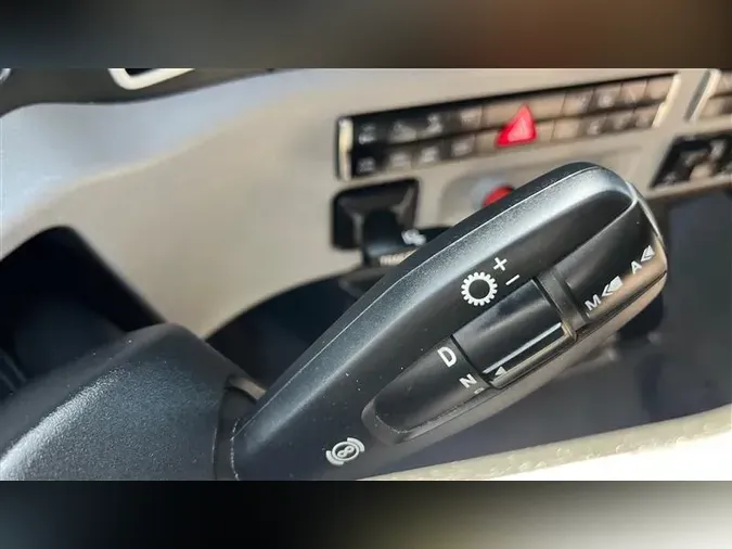 2021 FREIGHTLINER CA126