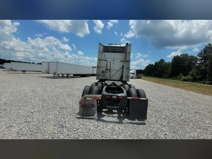 2018 Volvo VNL 740