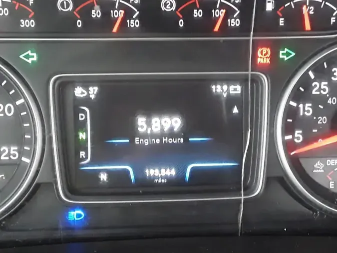 2019 NAVISTAR INTERNATIONAL RH613 DAYCAB S/A