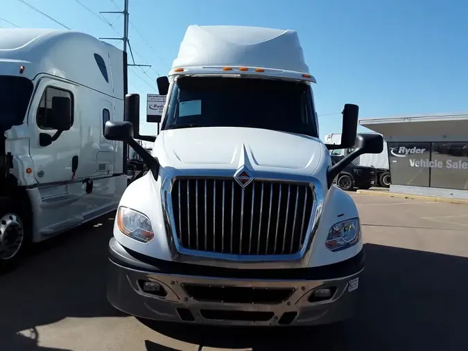 2020 NAVISTAR INTERNATIONAL LT625 SLPR CAB