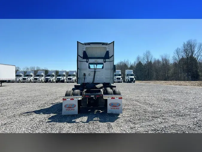 2018 Volvo VNL300