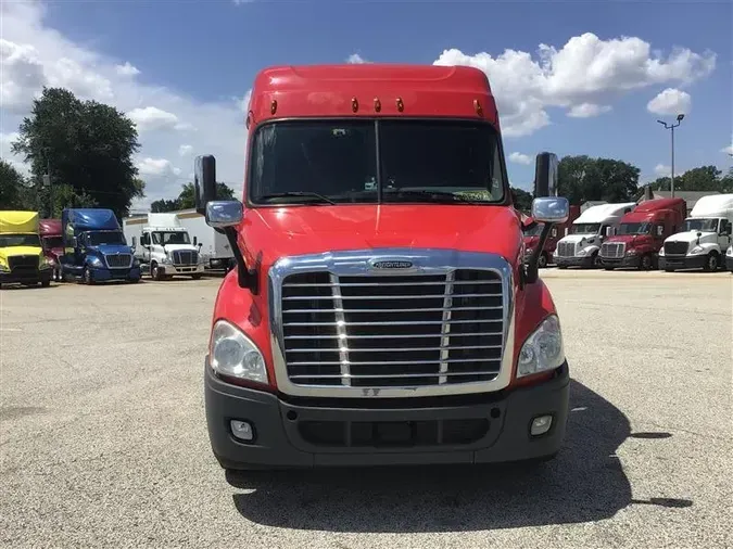 2019 FREIGHTLINER CASCADIA