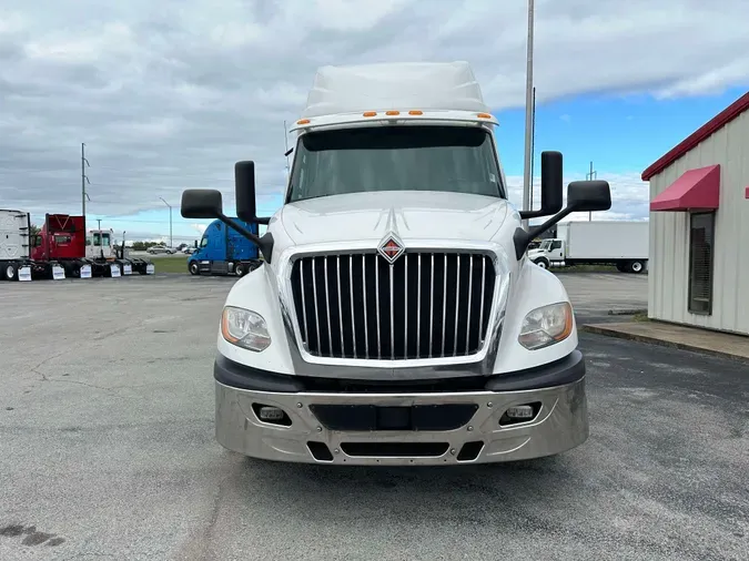 2019 International LT625