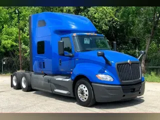 2022 INT LT625 6x4
