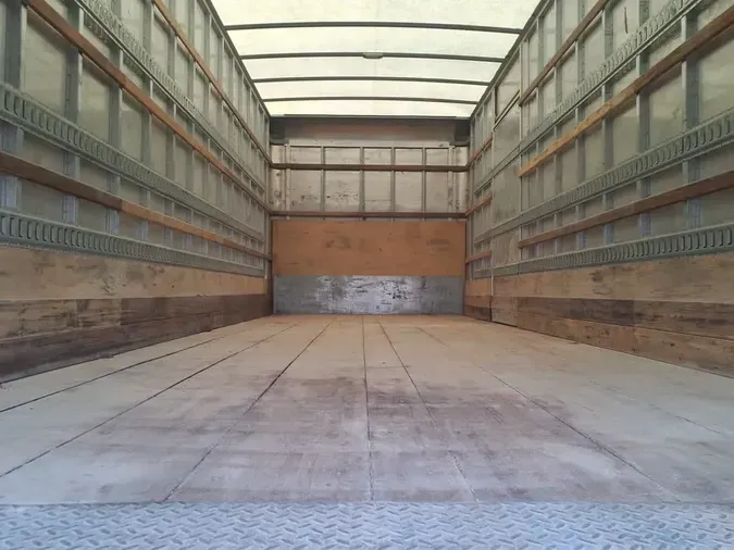 2019 FREIGHTLINER/MERCEDES M2 106