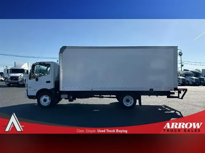 2019 HINO 195