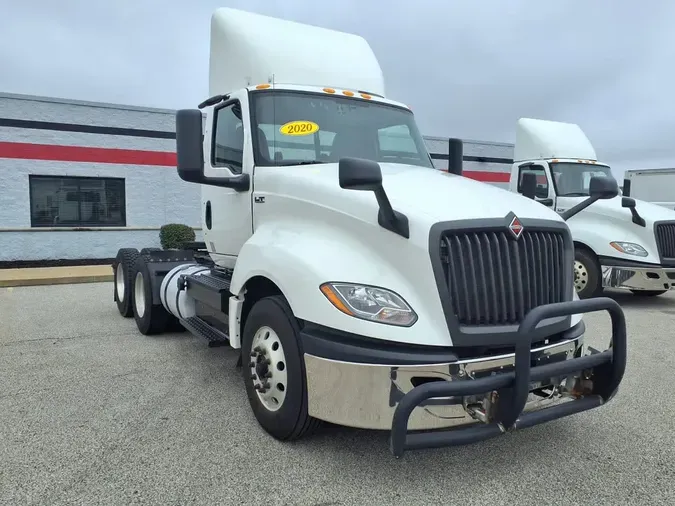 2020 NAVISTAR INTERNATIONAL LT625 DAYCAB T/Ac588da26fd46dc2fdd9d827df352cb46