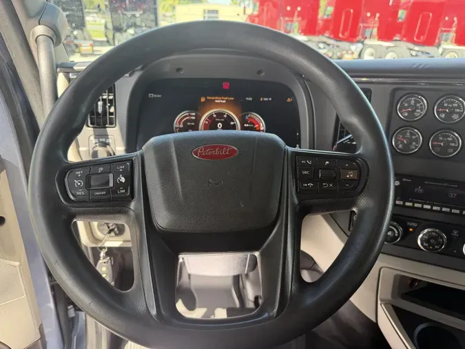 2023 Peterbilt 579