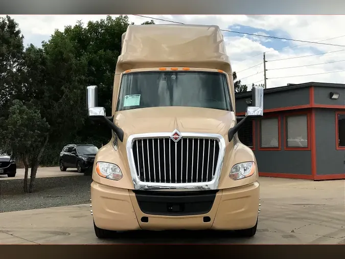2022 INT LT625 6x4