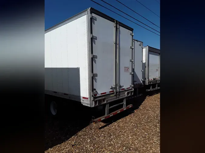 2016 VANGUARD TRAILER CORP R8000B 53/102/162