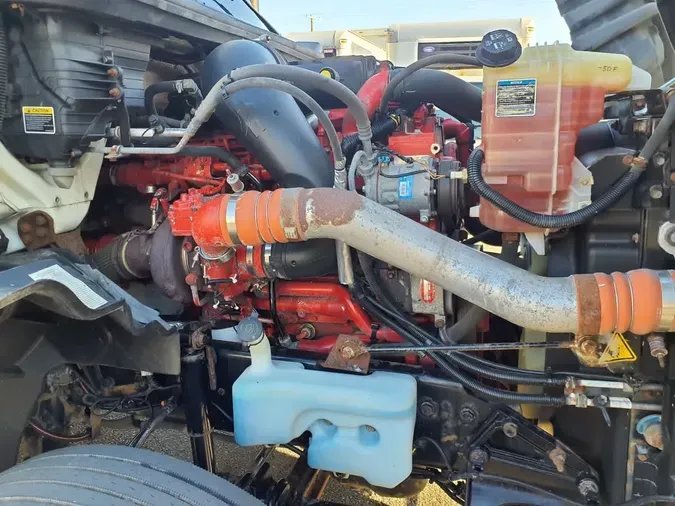 2019 NAVISTAR INTERNATIONAL LT625 DAYCAB T/A