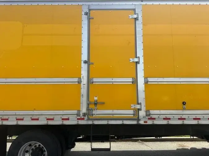 2020 Freightliner Business Class M2 106