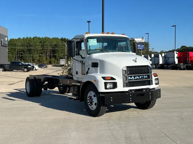 2025 MACK MD64