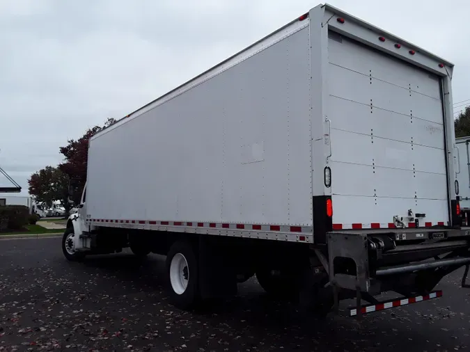 2016 FREIGHTLINER/MERCEDES M2 106