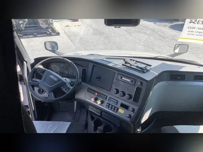 2022 Freightliner Cascadia 126