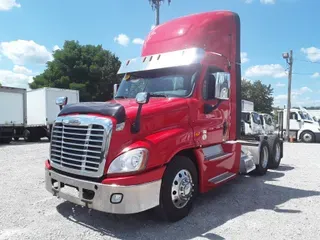 2018 FREIGHTLINER/MERCEDES CASCADIA 125