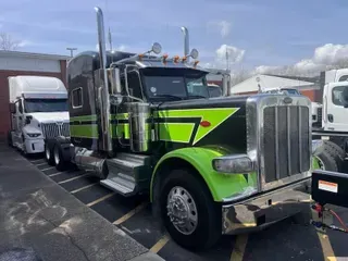 2019 PETERBILT 389