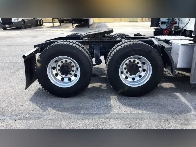 2022 Freightliner Cascadia 126c5a6c8de97213923af2a08649272fa00