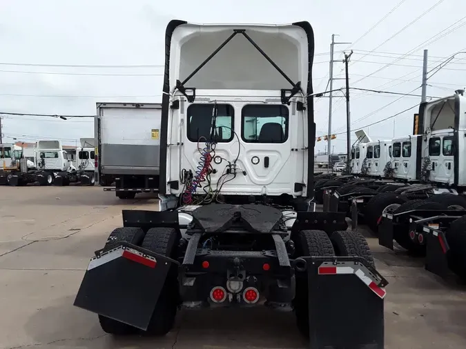 2020 FREIGHTLINER/MERCEDES NEW CASCADIA 116