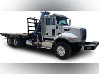 2017 Peterbilt 348