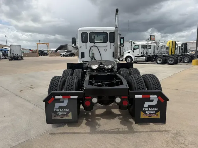 2021 Peterbilt 579c5b3617bdda64e6ab7dbeb22cae8bf9c