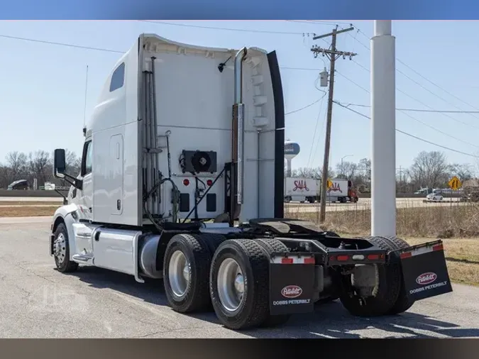 2021 PETERBILT 579