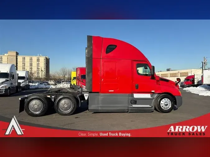 2022 FREIGHTLINER CA126