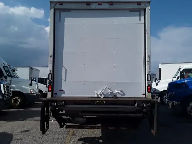 2016 FREIGHTLINER M2 106