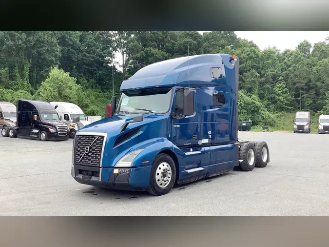 2022 Volvo VNL 760