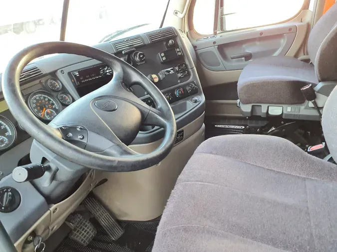 2019 FREIGHTLINER/MERCEDES CASCADIA 125