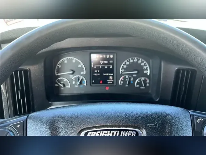2022 FREIGHTLINER CA126