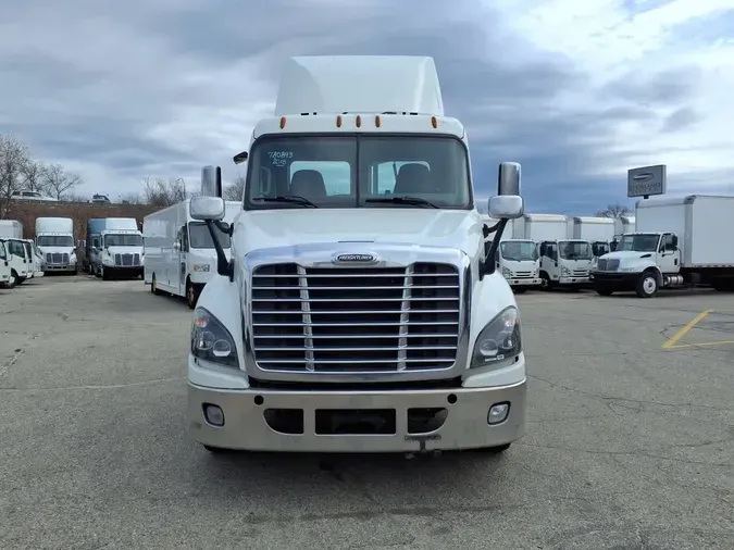 2018 FREIGHTLINER/MERCEDES CASCADIA 125